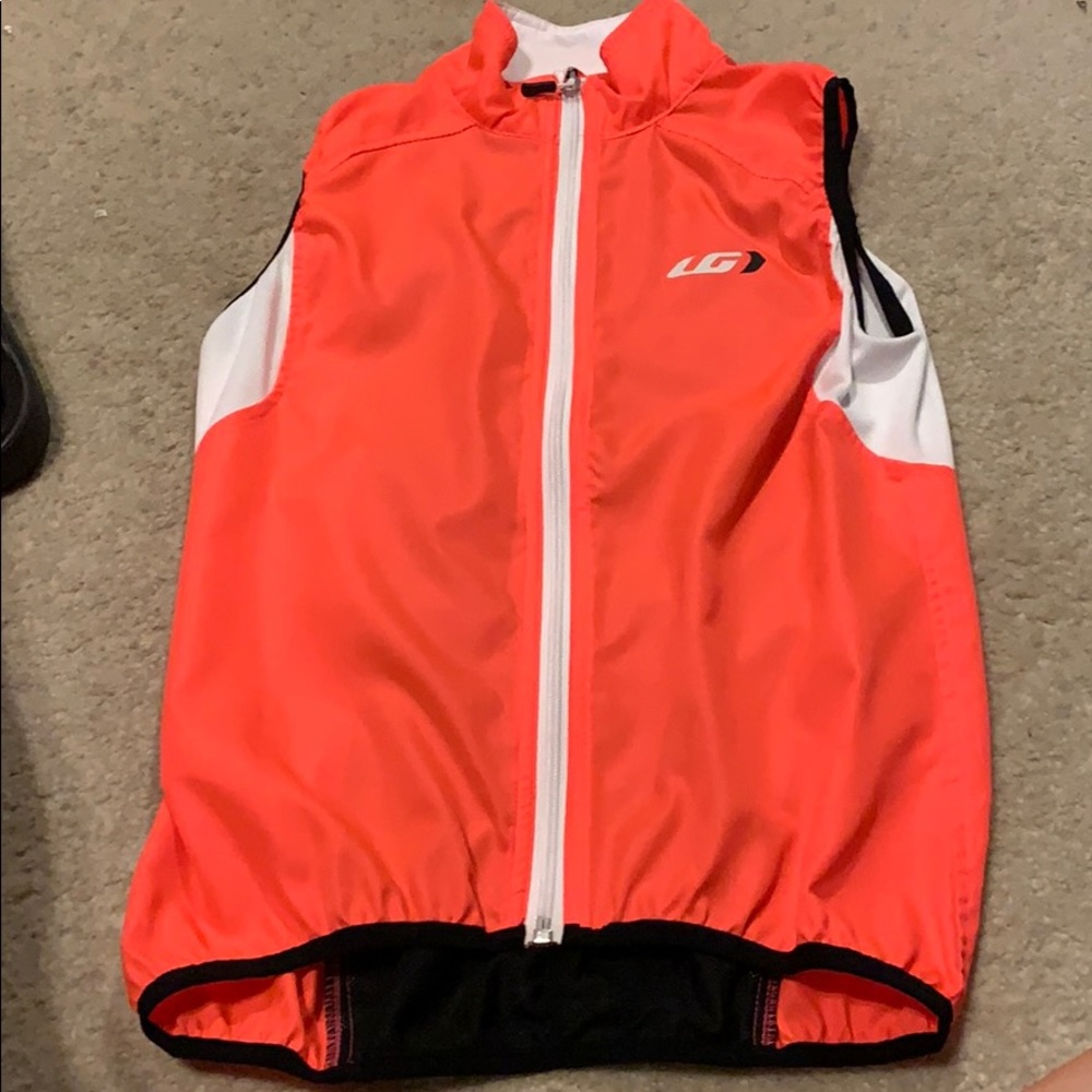 Cycling wind vest